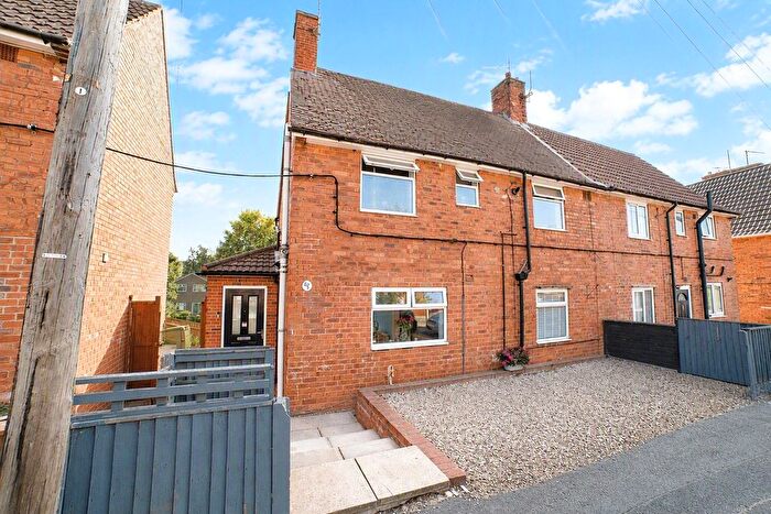 3 Bedroom Semi-Detached House For Sale In South Avenue, Rainworth, Mansfield, Nottinghamshire, NG21