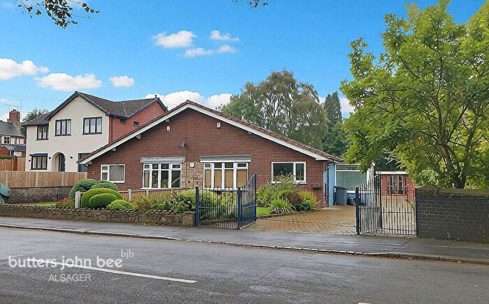 2 Bedroom Semi-Detached Bungalow For Sale In Heathcote Road, Bignall End, ST7