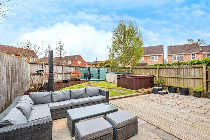 5 Bedroom Detached House For Sale In Sage Close, Swindon, Wiltshire, SN2