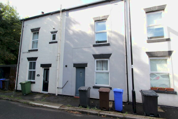 2 Bedroom Terraced House To Rent In Cherry Bank Road, Sheffield, S8