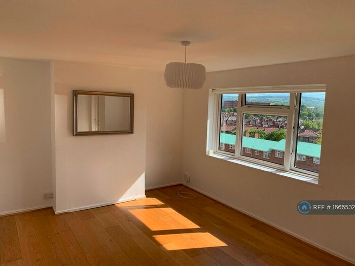 2 Bedroom Flat To Rent In Clifton Vale Close, Bristol, BS8