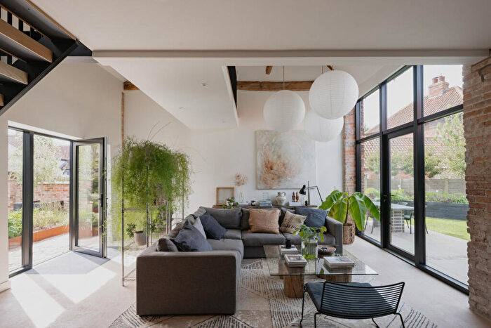 5 Bedroom Barn Conversion For Sale In Fen Barn, Fen Barn, Claypole, Lincolnshire, NG23