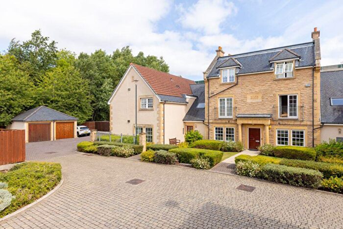 3 Bedroom Flat For Sale In / Woodhall Millbrae, Edinburgh, EH14