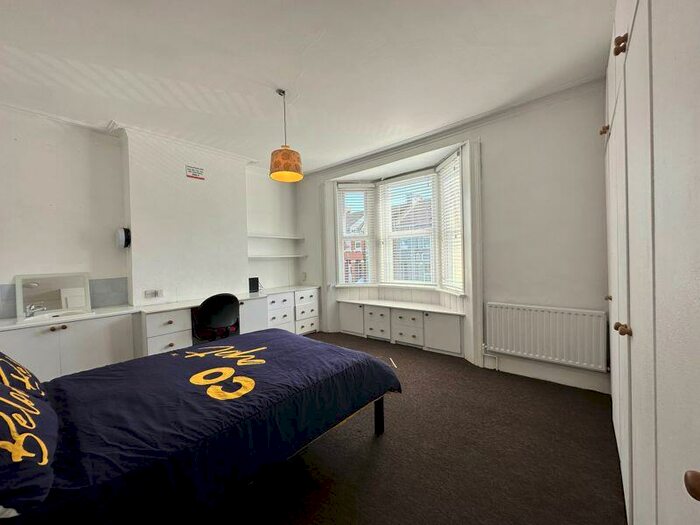 6 Bedroom Terraced House To Rent In Queens Park Road, Brighton, BN2