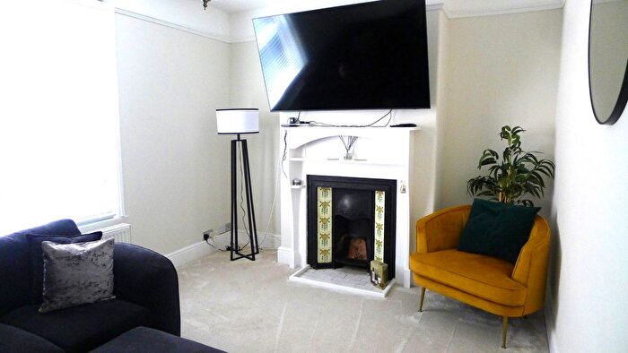 3 Bedroom Terraced House To Rent In Prospect Terrace, Newton Abbot, TQ12