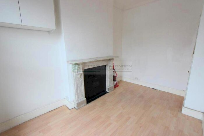 3 Bedroom Flat To Rent In Rectory Road, London, N16