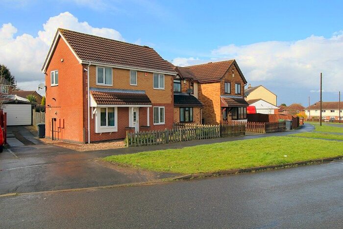 3 Bedroom Link Detached House To Rent In Hazel Road, Loughborough, LE11