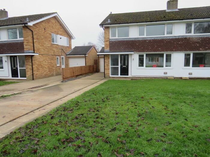 3 Bedroom Semi-Detached House For Sale In Linton Meadow, Linton On Ouse, York, YO30