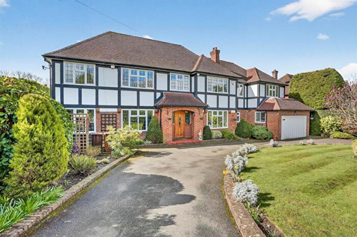 5 Bedroom Detached House For Sale In Golf Side, South Cheam, SM2