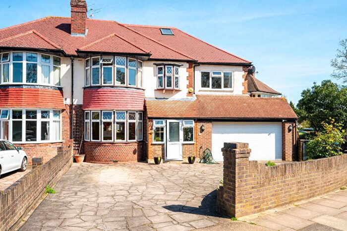 5 Bedroom Semi Detached House For Sale In Lady Hay, Worcester Park, KT4