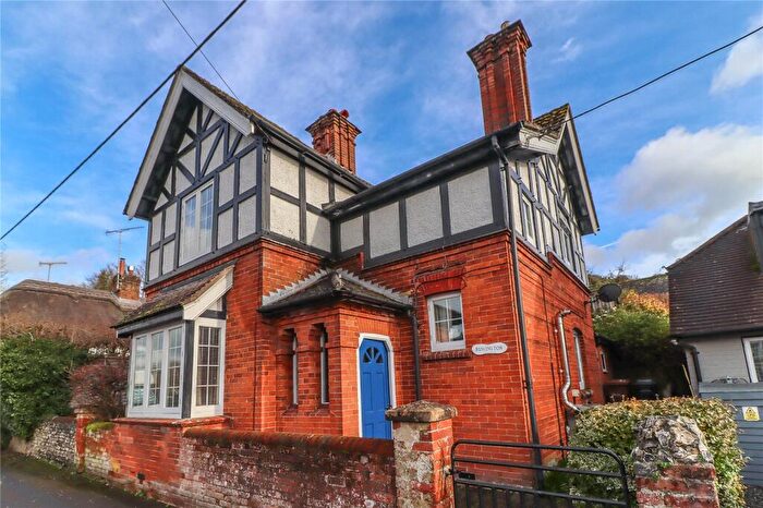 2 Bedroom Detached House For Sale In Old London Road, Stockbridge, Hampshire, SO20