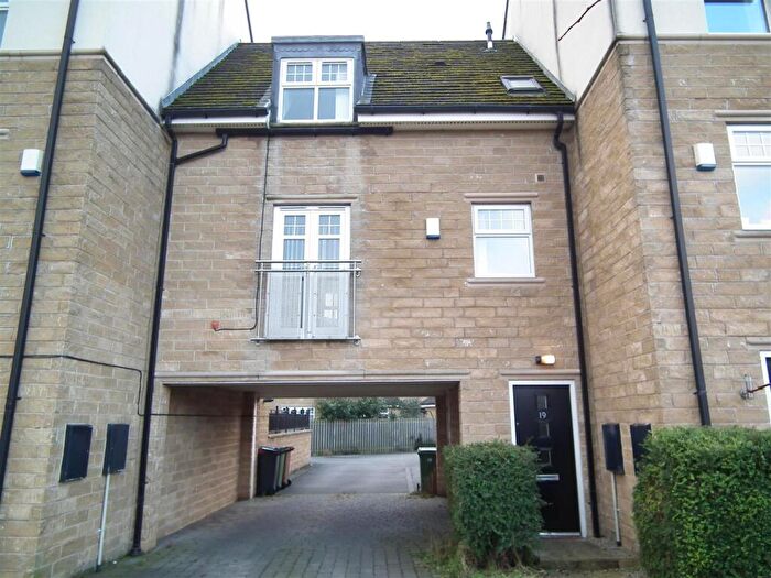 2 Bedroom Flat To Rent In Kingsdale Close, Menston, Ilkley, LS29