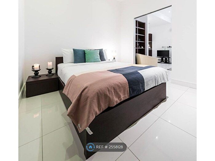 1 Bedroom Flat To Rent In Albany House, London, WC1H