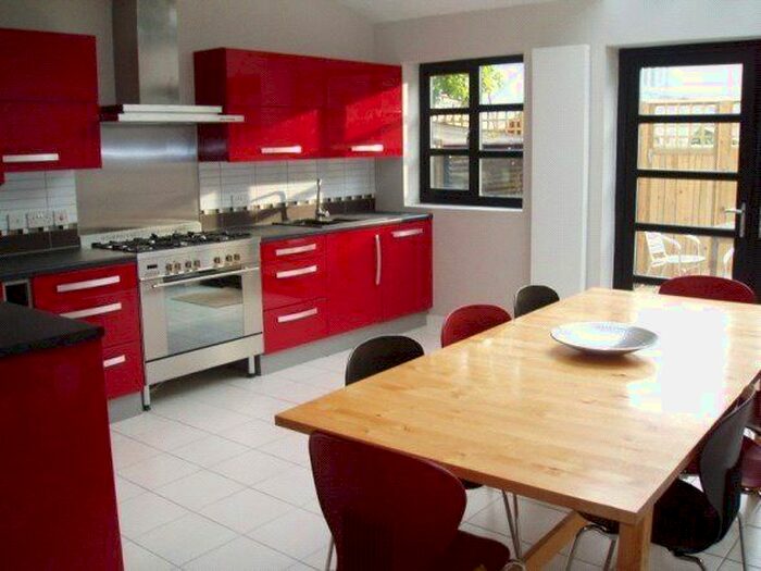 6 Bedroom Detached House To Rent In Chillerton Road, London, SW17