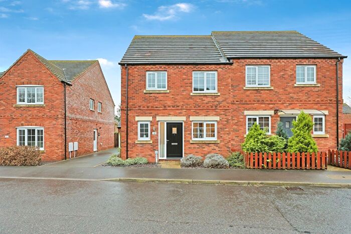 3 Bedroom Semi Detached House For Sale In Kendle Road, Swaffham, PE37