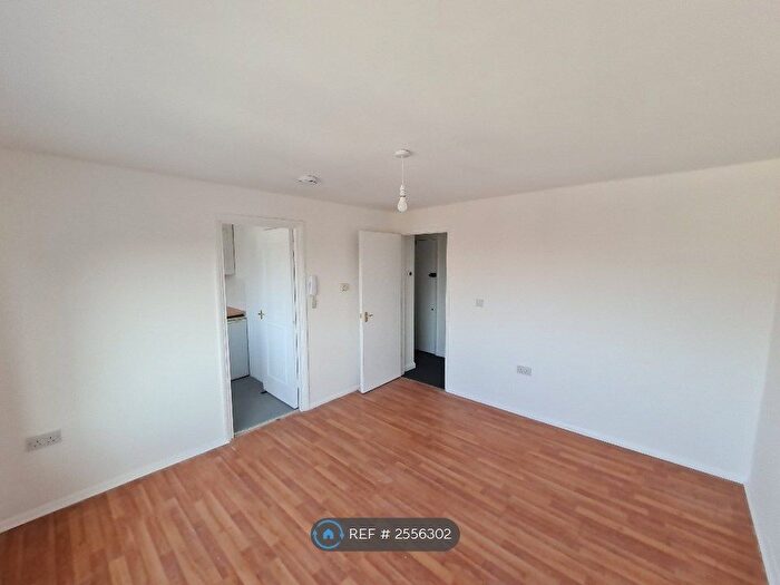 1 Bedroom Flat To Rent In St. James Way, Sidcup, DA14