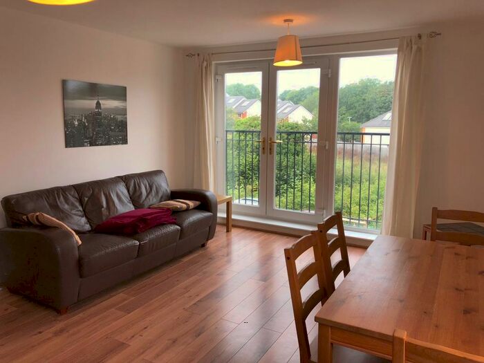 2 Bedroom Flat To Rent In Wild Field, Bridgend, CF31