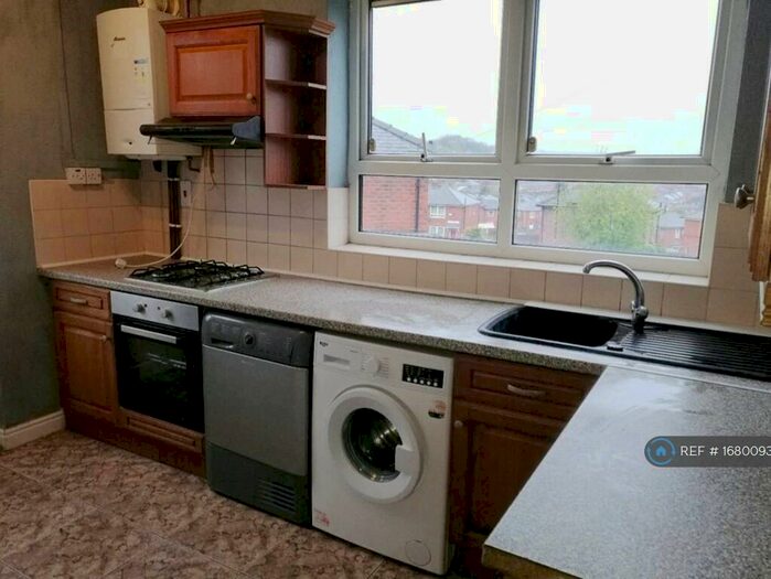3 Bedroom Semi-Detached House To Rent In Wybourn House Road, Sheffield, S2