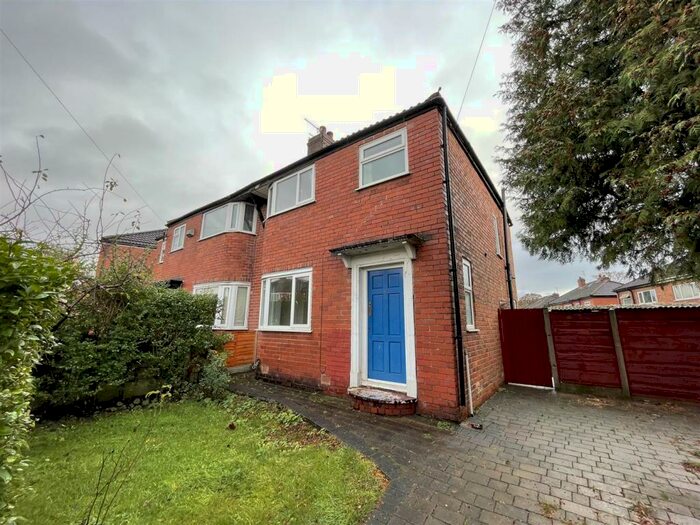 3 Bedroom House To Rent In Maywood Avenue, Manchester, M20