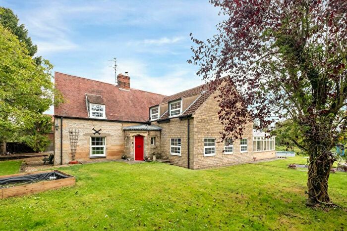 6 Bedroom Detached House For Sale In Kirkby Underwood Road, Aslackby, Bourne, NG34