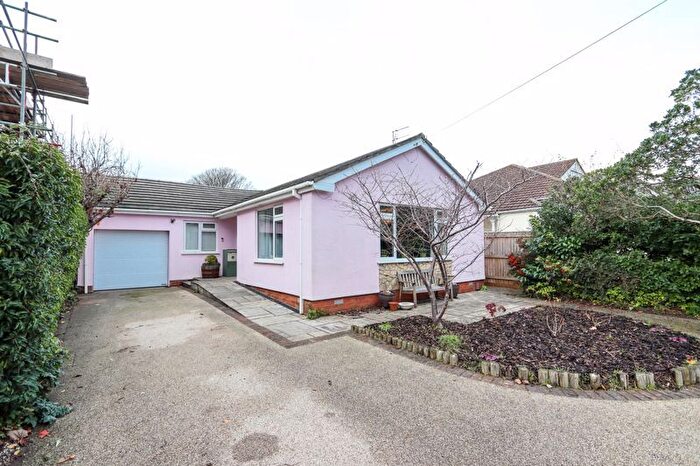 3 Bedroom Detached Bungalow For Sale In The Avenue, Clevedon, BS21