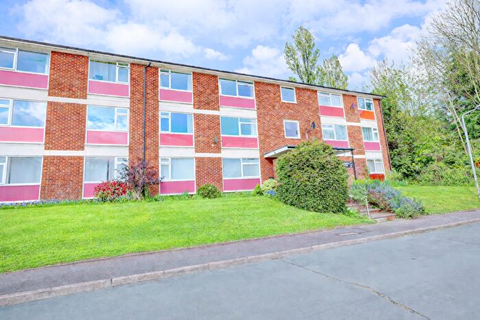2 Bedroom Flat To Rent In Rosemary Close, High Wycombe, Buckinghamshire, HP12
