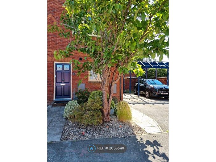 4 Bedroom End Of Terrace House To Rent In Maritime Court, Exeter, EX2