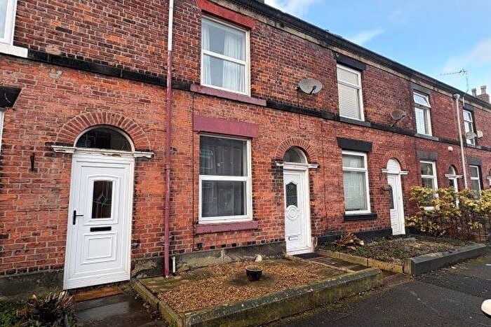 2 Bedroom Property To Rent In Hayward Street, Bury, BL8