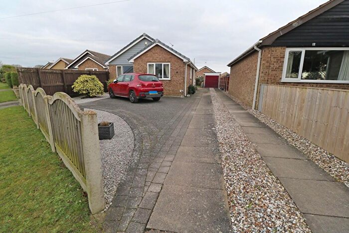 3 Bedroom Detached Bungalow For Sale In Park Lane, Westwoodside, DN9