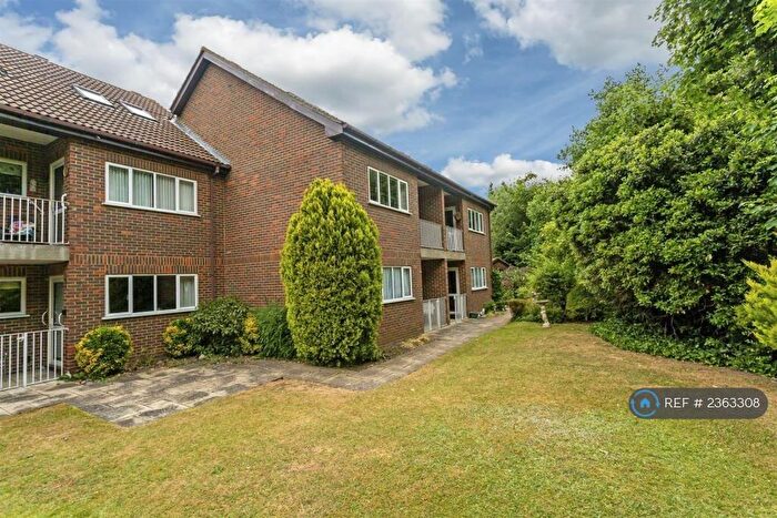 2 Bedroom Flat To Rent In Forge Lane, Sutton, SM3