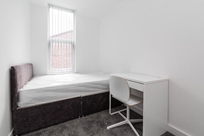 5 Bedroom Apartment To Rent In Hartington Road, Liverpool, Merseyside, L8