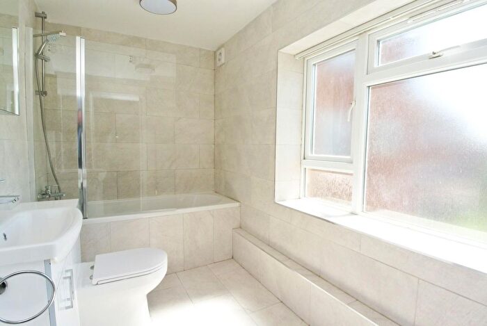 2 Bedroom Flat To Rent In Church Road, Ashford, TW15