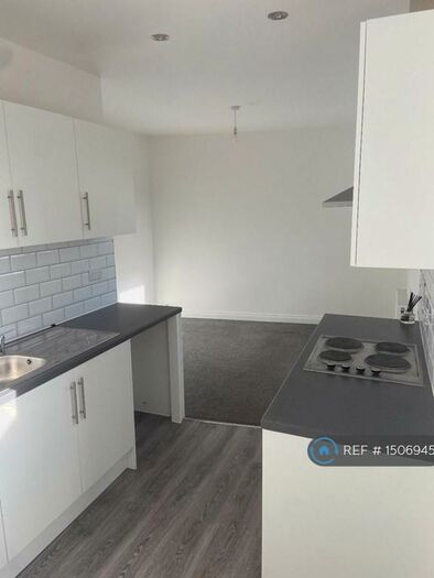 1 Bedroom Flat To Rent In Shirebrook, Mansfield, NG20