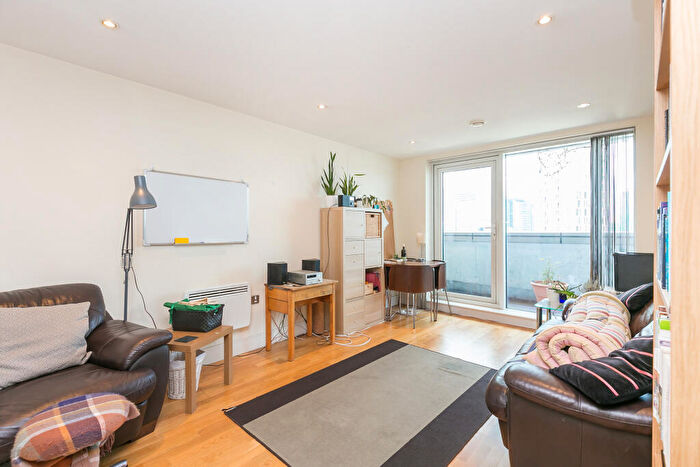 2 Bedroom Apartment To Rent In Prestons Road, London, E14