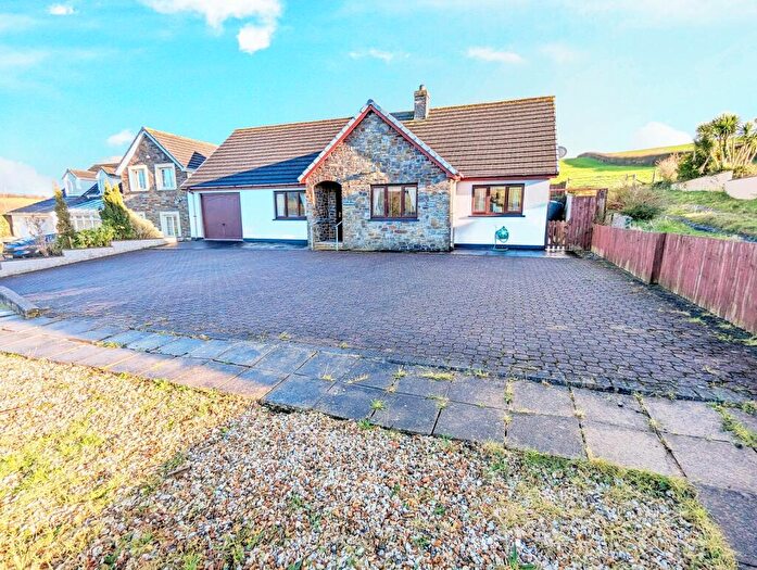 2 Bedroom Bungalow For Sale In Broadway, Laugharne, Carmarthen, Carmarthenshire., SA33