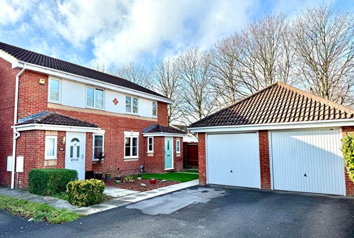 3 Bedroom Semi-Detached House For Sale In Launceston Close, Priddys Hard, PO12