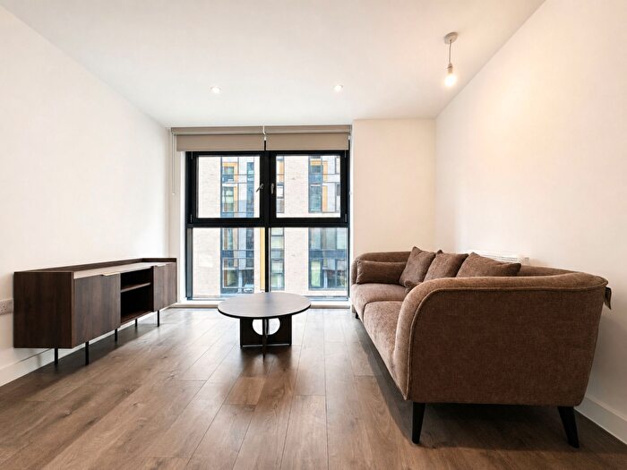 1 Bedroom Apartment To Rent In The Radiant, Kirkstall Road, Leeds, LS3