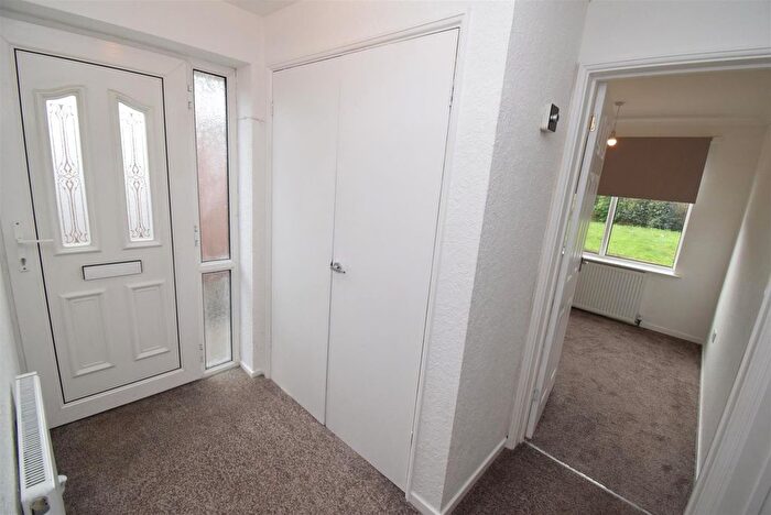 2 Bedroom Detached Bungalow To Rent In Sinfin Avenue, Shelton Lock, Derby, DE24