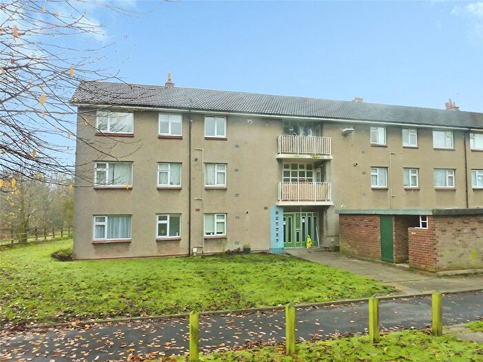 2 Bedroom Flat For Sale In Fred Lee Grove, Styvechale, Coventry, West Midlands, CV3