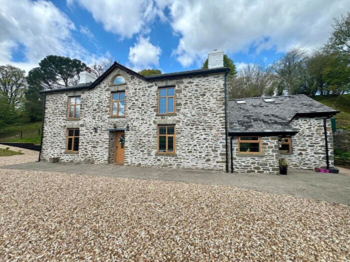 4 Bedroom Barn Conversion For Sale In Hundred House, Llandrindod Wells, Powys, LD1