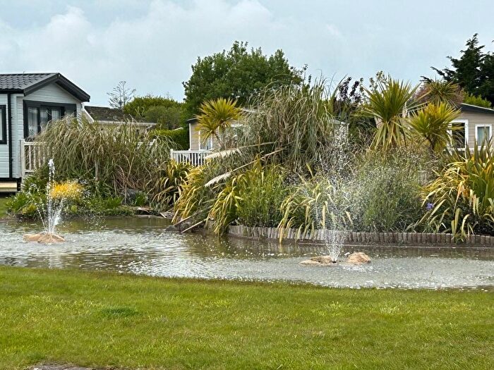 2 Bedroom Park Home For Sale In Halt Road, Goonhavern, Truro, TR4