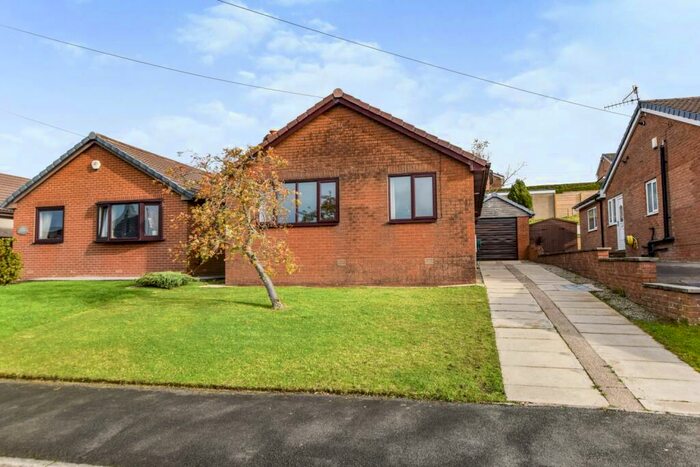2 Bedroom Detached Bungalow To Rent In Richmond Avenue, Burnley, BB10