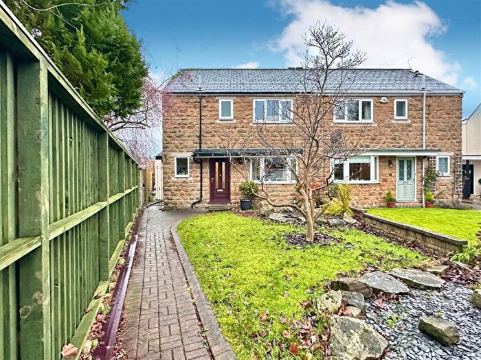 3 Bedroom Semi-Detached House To Rent In Leyfield Road, Dore, Sheffield, S17