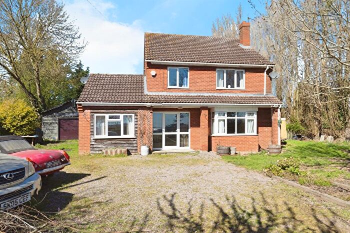 5 Bedroom Detached House For Sale In March Road, Guyhirn, Wisbech, PE13