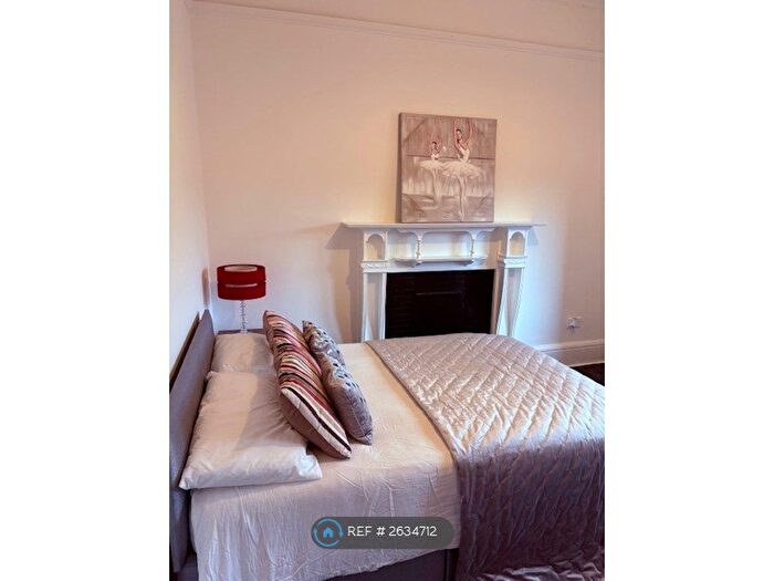 3 Bedroom Flat To Rent In Woodlands Road, Glasgow, G3