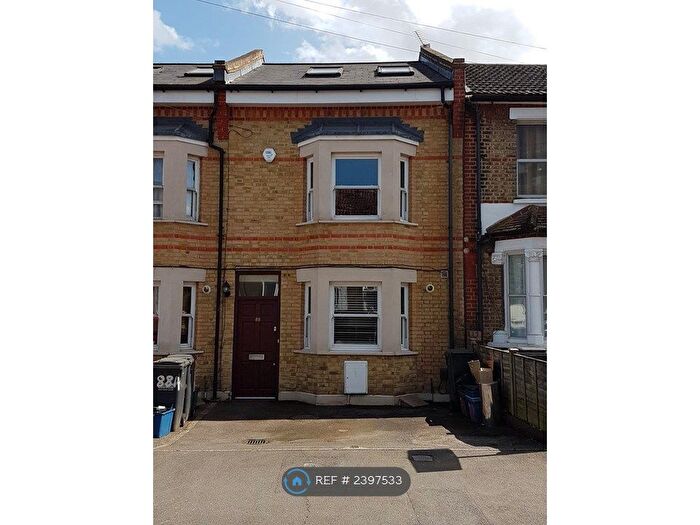 3 Bedroom Terraced House To Rent In Oval Road, Croydon, CR0