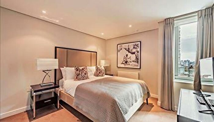 3 Bedroom Property To Rent In Merchant Square East, London, W2