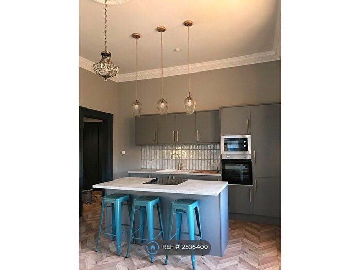 3 Bedroom Flat To Rent In Onslow Drive, Glasgow, G31