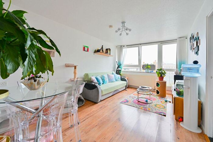 1 Bedroom Flat For Sale In Cator Street, Southwark, London, SE15