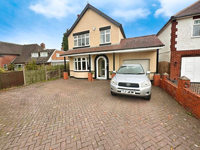 3 Bedroom Detached House For Sale In Burton Road, Overseal, Swadlincote, Derbyshire, DE12